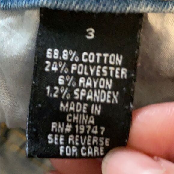 Sugar Magnolia Distressed Skinny Jeans size 3 - Picture 11 of 12